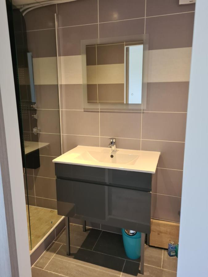 Spacieux Studio Dans Le Beaujolais Saint-Georges-de-Reneins Ngoại thất bức ảnh