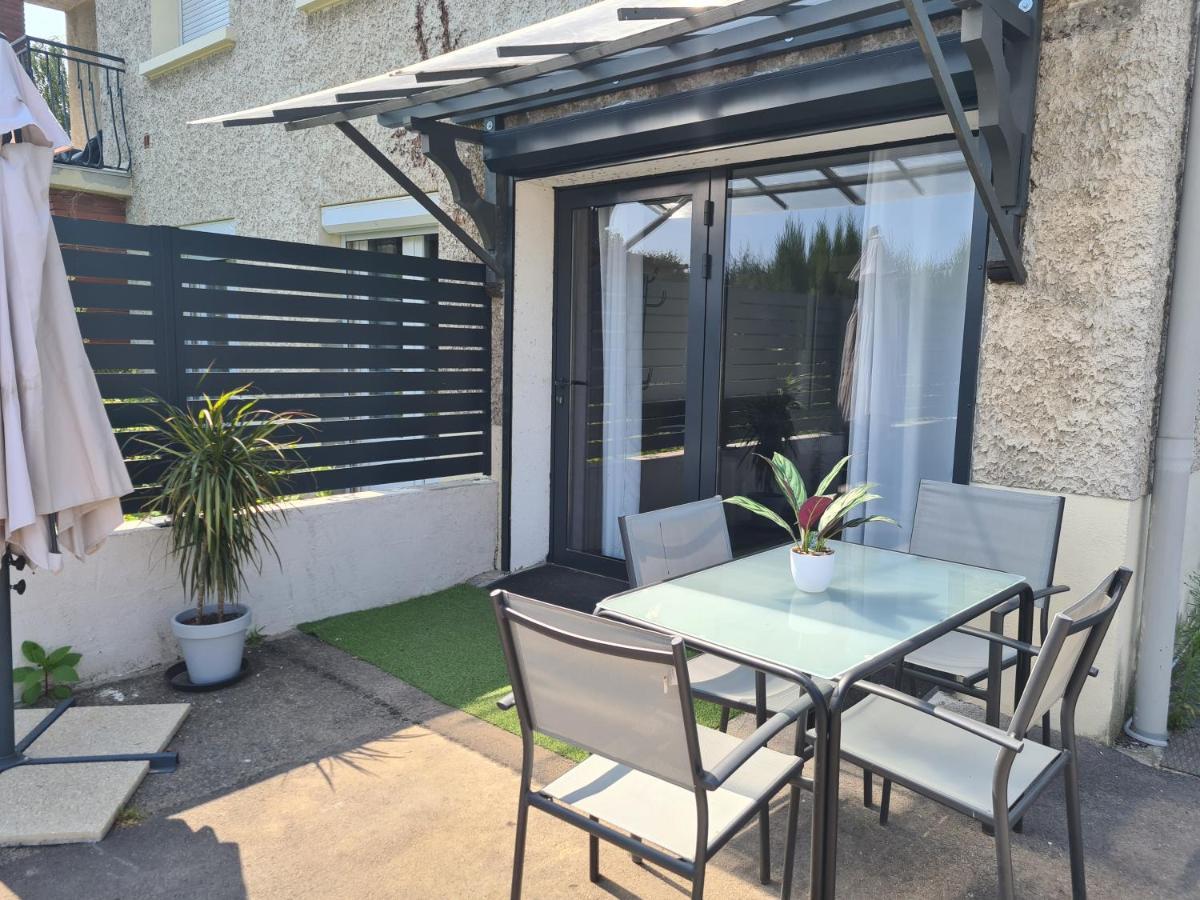 Spacieux Studio Dans Le Beaujolais Saint-Georges-de-Reneins Ngoại thất bức ảnh
